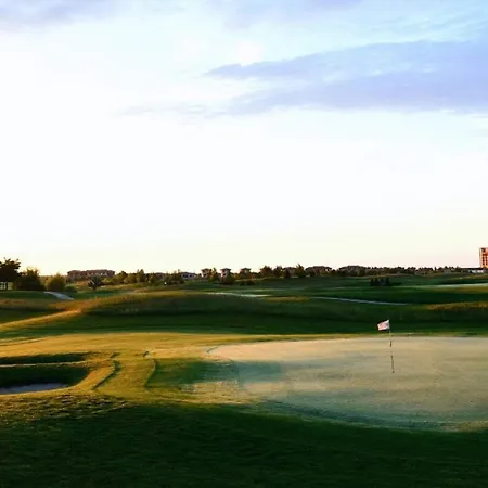 Sunny Ap In Golf Complex Lighthouse 公寓 巴尔奇克