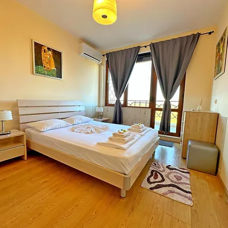 Sunny Ap In Golf Complex Lighthouse *