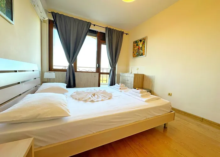 Sunny Ap In Golf Complex Lighthouse Διαμέρισμα