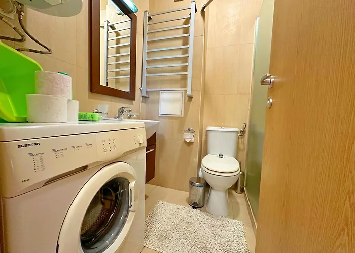 Sunny Ap In Golf Complex Lighthouse